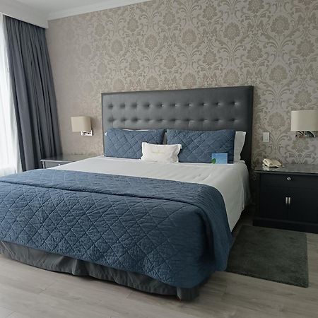 Aparta Hotel Torres De Suites Quito Exteriör bild