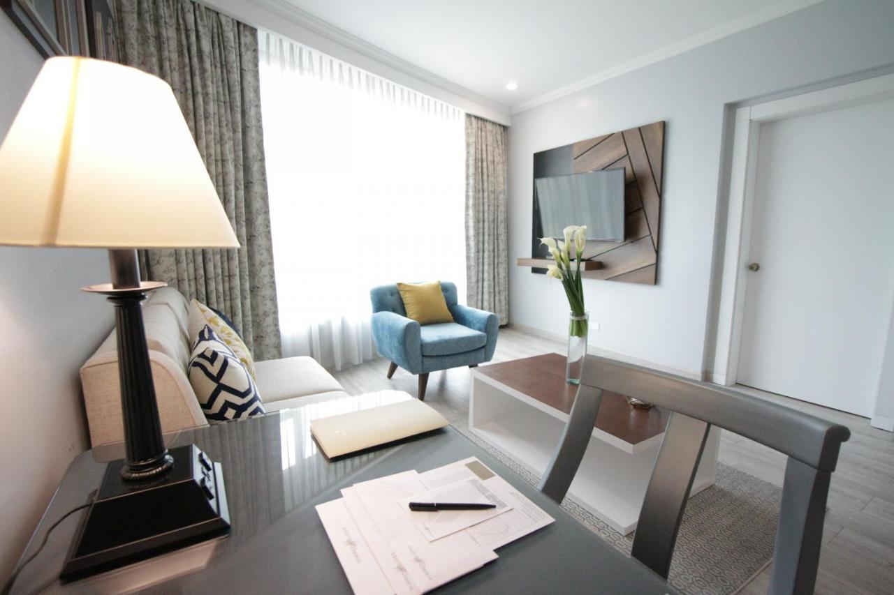 Aparta Hotel Torres De Suites Quito Exteriör bild