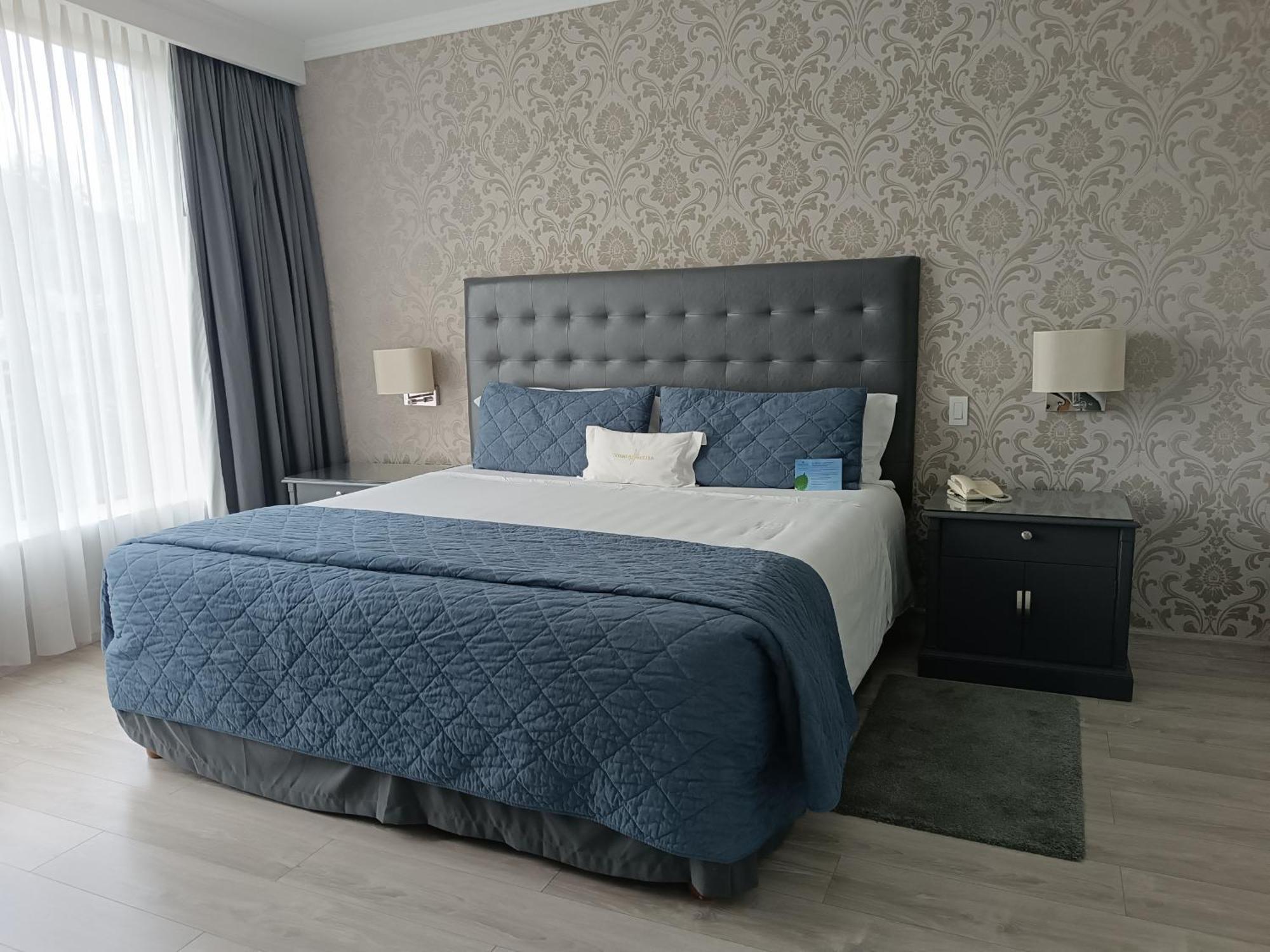 Aparta Hotel Torres De Suites Quito Exteriör bild