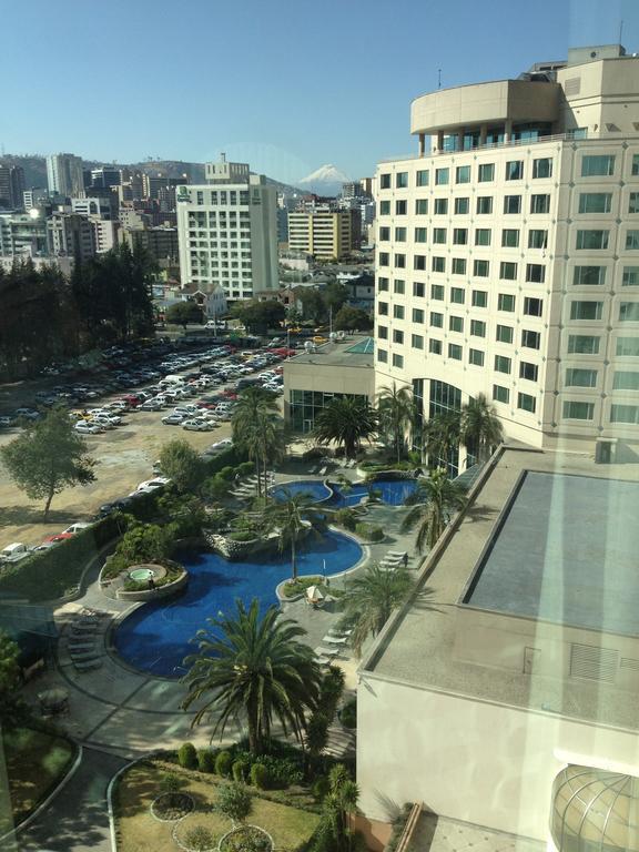 Aparta Hotel Torres De Suites Quito Rum bild